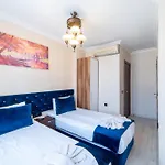 Boutique Sultan Hotel 3*